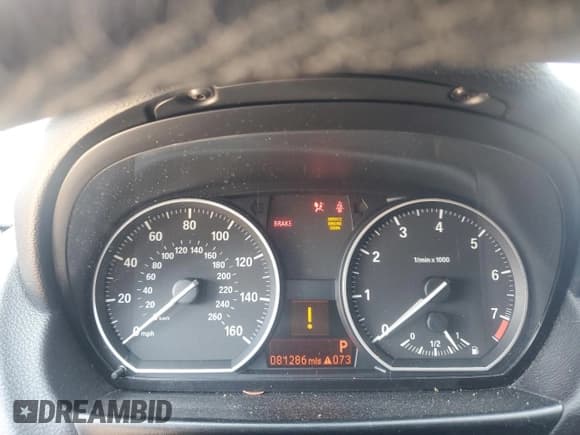 ✅ 2009 BMW 1 Series 128i • VIN: WBAUP73559VK74806 • Lot: 81056265. Listed on Copart with 81,286 mi. Free auction sales archive from the USA and detailed vehicle history report at DreamBid. Image 9.