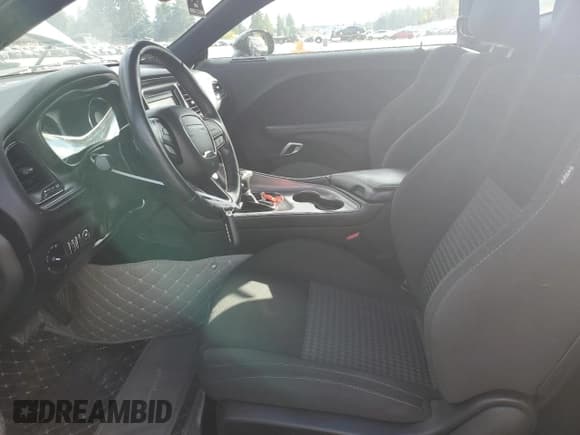 ✅ 2023 Dodge Challenger GT • VIN: 2C3CDZKG4PH507784 • Lot: 86409125. Wystawiony na Copart z przebiegiem 43 010 mil. Bezpłatny archiwum sprzedaży aukcyjnych z USA i szczegółowy raport historii pojazdu na DreamBid. Zdjęcie 7.