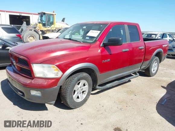 ✅ 2009 Dodge 1500 SLT • VIN: 1D3HB18P39S772361 • Lot: 41847120. Wystawiony na IAAI z przebiegiem 167 054 mil. Bezpłatny archiwum sprzedaży aukcyjnych z USA i szczegółowy raport historii pojazdu na DreamBid. Zdjęcie 2.