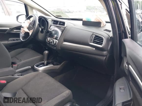 ✅ 2016 Honda Fit EX • VIN: JHMGK5H72GX035243 • Lot: 42700650. Listed on IAAI with 145,343 mi. Free auction sales archive from the USA and detailed vehicle history report at DreamBid. Image 5.