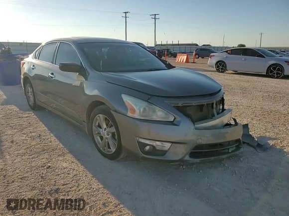 2015 Nissan Altima SV with VIN 1N4AL3AP8FC594780, listed as a Copart auction lot 84027905 with 133,890 mi miles and Salvage title. Bid and sale history available at DreamBid. Image 13.