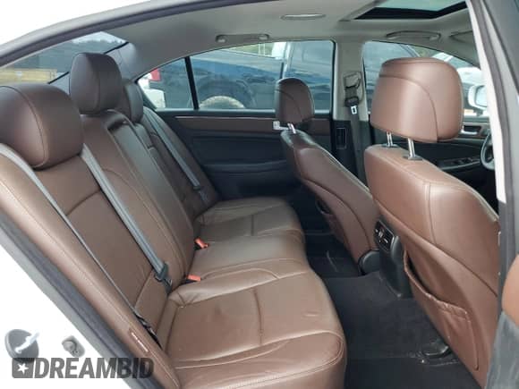 2013 Hyundai Genesis 3.8L z VIN KMHGC4DD1DU258273, wystawiony jako Copart lot #73661284 z przebiegiem 124 843 mil mil oraz Szkoda całkowita • Salvage title. Historia ofert i sprzedaży dostępna na DreamBid. Obrazek 10.