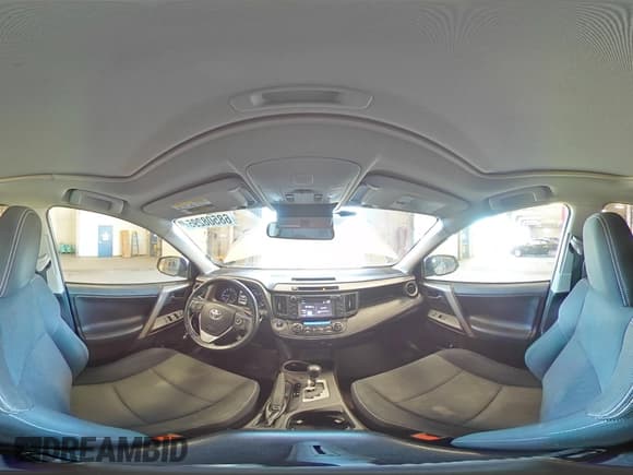 ✅ 2018 Toyota RAV4 XLE • VIN: 2T3RFREV7JW810110 • Лот: 68508295. Опубликован ранее на Copart с пробегом 135 881 миль. Бесплатный доступ к архиву аукционных продаж из США и подробный отчёт об истории автомобиля на DreamBid. Изображение 16.