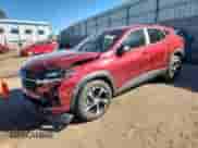2024 Chevrolet Trax 1RS с VIN KL77LGE23RC122594, выставлен на аукционе Copart как лот 85427515 с пробегом 33 628 миль миль и Списание • Salvage title. История ставок и продаж доступна на DreamBid. Изображение 1.