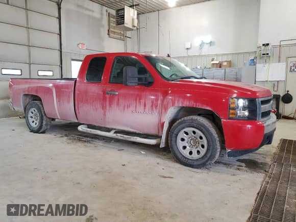 2008 Chevrolet Silverado 1500 Work Truck with VIN 1GCEC19J68E159389, listed as a Copart auction lot 43953415 with 366,876 mi miles and Salvage title. Bid and sale history available at DreamBid. Image 4.