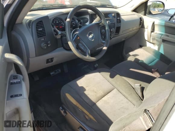 ✅ 2013 Chevrolet Silverado 2500HD Work Truck • VIN: 1GC0KVCG3DZ276500 • Лот: 70492985. Опубликован ранее на Copart с пробегом 132 710 миль. Бесплатный доступ к архиву аукционных продаж из США и подробный отчёт об истории автомобиля на DreamBid. Изображение 8.