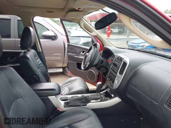 2005 Mercury Mariner Luxury с VIN 4M2YU56185DJ12429, выставлен на аукционе IAAI как лот 42130913 с пробегом 208 496 миль миль и . История ставок и продаж доступна на DreamBid. Изображение 5.