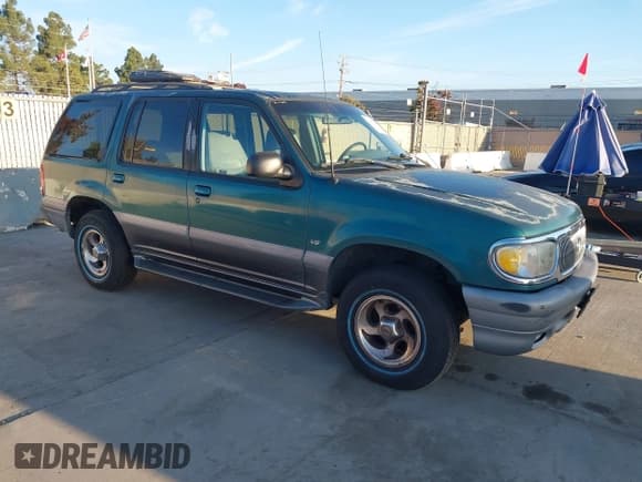 ✅ 1998 Mercury Mountaineer • VIN: 4M2ZU52P5WUJ27535 • Lot: 43847434. Listed on IAAI with 186,479 mi. Free auction sales archive from the USA and detailed vehicle history report at DreamBid. Image 1.