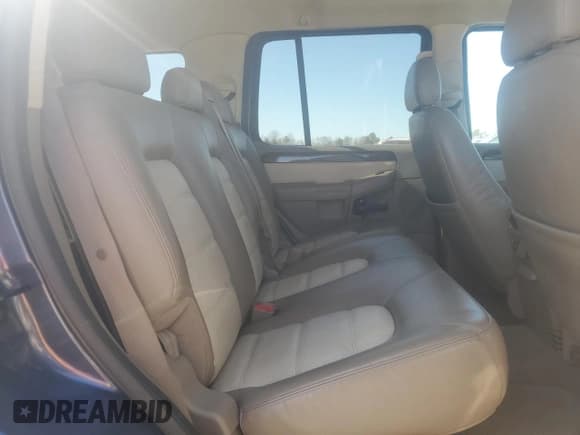 ✅ 2004 Ford Explorer • VIN: 1FMZU84W34ZA95465 • Лот: 49528345. Опубликован ранее на Copart с пробегом 161 152 миль. Бесплатный доступ к архиву аукционных продаж из США и подробный отчёт об истории автомобиля на DreamBid. Изображение 11.