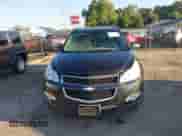 2010 Chevrolet Traverse 1LT z VIN 1GNLVFED5AS117261, wystawiony jako IAAI lot #43220575 z przebiegiem 257 124 mil mil oraz . Historia ofert i sprzedaży dostępna na DreamBid. Obrazek 12.