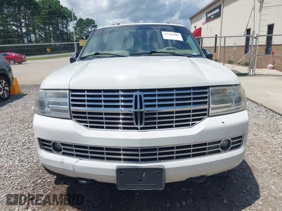 ✅ 2008 Lincoln Navigator • VIN: 5LMFU28568LJ09009 • Лот: 42716309. Опубликован ранее на IAAI с пробегом 201 925 миль. Бесплатный доступ к архиву аукционных продаж из США и подробный отчёт об истории автомобиля на DreamBid. Изображение 6.
