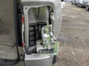 ✅ 2007 Lincoln Navigator • VIN: 5LMFU27597LJ01857 • Lot: 42179736. Wystawiony na IAAI z przebiegiem 195 202 mil. Bezpłatny archiwum sprzedaży aukcyjnych z USA i szczegółowy raport historii pojazdu na DreamBid. Zdjęcie 20.