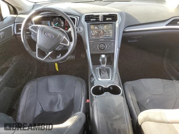 ✅ 2015 Ford Fusion Titanium • VIN: 3FA6P0SU7FR206274 • Lot: 92824945. Listed on Copart with 118,819 mi. Free auction sales archive from the USA and detailed vehicle history report at DreamBid. Image 8.