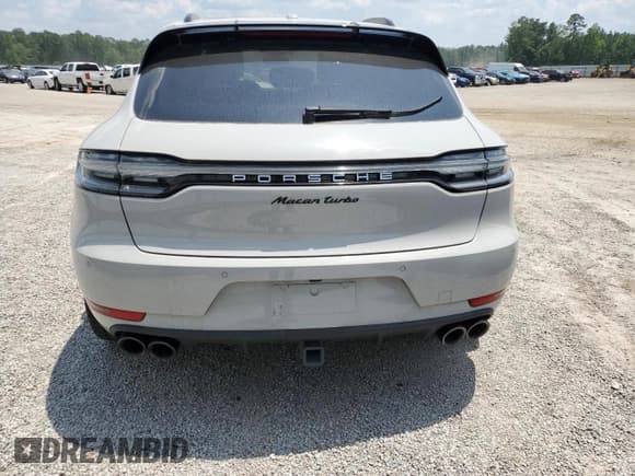 ✅ 2021 Porsche Macan Turbo • VIN: WP1AF2A55MLB60242 • Lot: 68712032. Wystawiony na Copart z przebiegiem 12 737 mil. Bezpłatny archiwum sprzedaży aukcyjnych z USA i szczegółowy raport historii pojazdu na DreamBid. Zdjęcie 6.