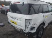 ✅ 2024 Ford Bronco Sport Big Bend • VIN: 3FMCR9B63RRE58598 • Lot: 43546089. Wystawiony na IAAI z przebiegiem 14 260 mil. Bezpłatny archiwum sprzedaży aukcyjnych z USA i szczegółowy raport historii pojazdu na DreamBid. Zdjęcie 6.