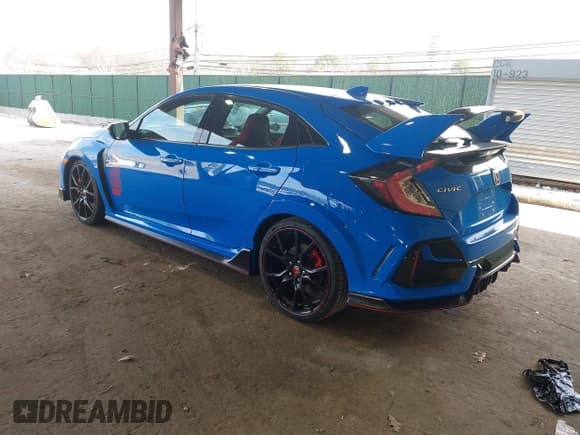 ✅ 2021 Honda Civic Type R Touring • VIN: SHHFK8G74MU202142 • Lot: 41908226. Listed on IAAI with 48,322 mi. Free auction sales archive from the USA and detailed vehicle history report at DreamBid. Image 3.