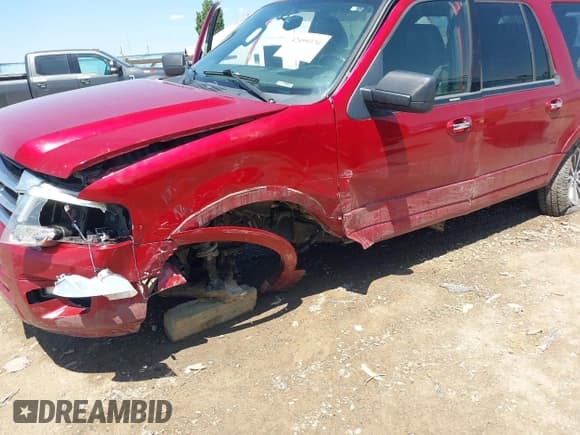 ✅ 2015 Ford Expedition Max XLT • VIN: 1FMJK1JT2FEF43645 • Lot: 42499370. Listed on IAAI with 142,206 mi. Free auction sales archive from the USA and detailed vehicle history report at DreamBid. Image 6.