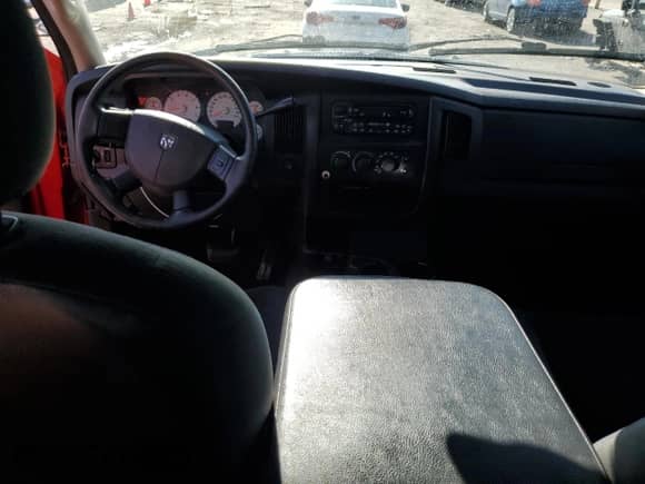 2004 Dodge 1500 SLT z VIN 1D7HU18D64S695220, wystawiony jako Copart lot #65894664 z przebiegiem 184 338 mil mil oraz Szkoda całkowita • Salvage title. Historia ofert i sprzedaży dostępna na DreamBid. Obrazek 8.