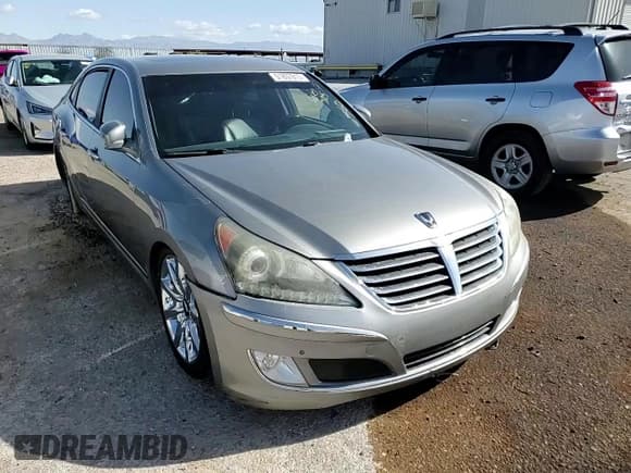 ✅ 2013 Hyundai Equus Signature • VIN: KMHGH4JH4DU058836 • Lot: 51837815. Listed on Copart with 112,093 mi. Free auction sales archive from the USA and detailed vehicle history report at DreamBid. Image 11.