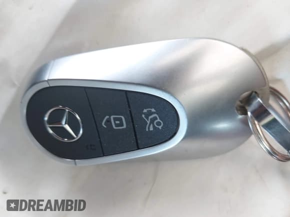 ✅ 2024 Mercedes-Benz EQE 350+ • VIN: 4JGGM2BBXRA053062 • Лот: 42762085. Опубликован ранее на IAAI с пробегом 7 796 миль. Бесплатный доступ к архиву аукционных продаж из США и подробный отчёт об истории автомобиля на DreamBid. Изображение 11.