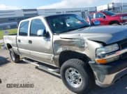 ✅ 2002 Chevrolet Silverado 2500HD LS • VIN: 1GCHK23U22F147301 • Lot: 43522784. Wystawiony na IAAI z przebiegiem 161 198 mil. Bezpłatny archiwum sprzedaży aukcyjnych z USA i szczegółowy raport historii pojazdu na DreamBid. Zdjęcie 6.
