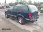 1998 Chevrolet Blazer LT with VIN 1GNDT13W7W2220237, listed as a IAAI auction lot 41854306 with 152,100 mi miles and . Bid and sale history available at DreamBid. Image 3.