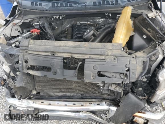 ✅ 2017 Ford F-150 XL • VIN: 1FTEW1CF8HFB34872 • Lot: 51621285. Wystawiony na Copart z przebiegiem 129 414 mil. Bezpłatny archiwum sprzedaży aukcyjnych z USA i szczegółowy raport historii pojazdu na DreamBid. Zdjęcie 13.