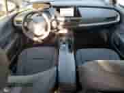 2025 Toyota Prius LE с VIN JTDACAAU8S3059589, выставлен на аукционе Copart как лот 72100945 с пробегом 14 715 миль миль и Списание • Salvage title. История ставок и продаж доступна на DreamBid. Изображение 8.