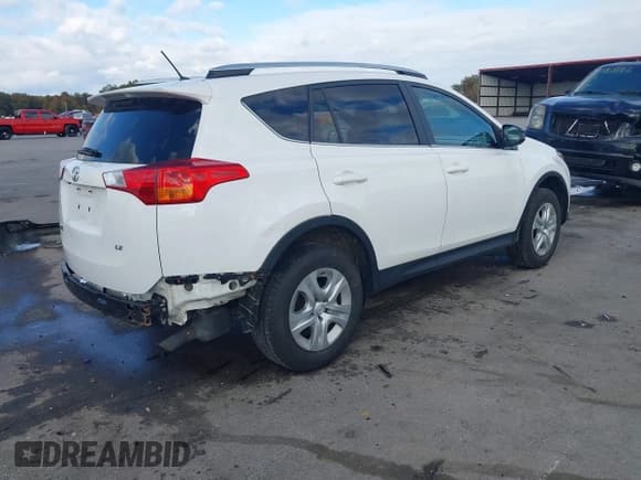 ✅ 2015 Toyota RAV4 LE • VIN: 2T3ZFREV7FW138928 • Лот: 43552380. Опубликован ранее на IAAI с пробегом 57 911 миль. Бесплатный доступ к архиву аукционных продаж из США и подробный отчёт об истории автомобиля на DreamBid. Изображение 4.