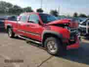 2006 Chevrolet Silverado 1500HD LT3 z VIN 1GCGK13U16F212926, wystawiony jako Copart lot #66844105 z przebiegiem 104 657 mil mil oraz Szkoda całkowita • Salvage title. Historia ofert i sprzedaży dostępna na DreamBid. Obrazek 4.