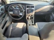 ✅ 2005 Dodge Magnum SE • VIN: 2D4FV48V35H570230 • Lot: 80493115. Wystawiony na Copart z przebiegiem 211 589 mil. Bezpłatny archiwum sprzedaży aukcyjnych z USA i szczegółowy raport historii pojazdu na DreamBid. Zdjęcie 8.