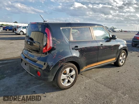 ✅ 2018 Kia Soul • VIN: KNDJN2A20J7505594 • Lot: 94044835. Wystawiony na Copart z przebiegiem 109 925 mil. Bezpłatny archiwum sprzedaży aukcyjnych z USA i szczegółowy raport historii pojazdu na DreamBid. Zdjęcie 3.