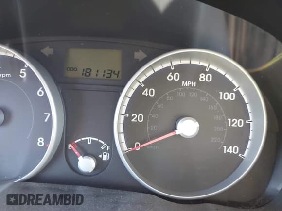 ✅ 2010 Hyundai Accent GLS • VIN: KMHCN4AC4AU502272 • Лот: 40813601. Опубликован ранее на IAAI с пробегом 181 134 миль. Бесплатный доступ к архиву аукционных продаж из США и подробный отчёт об истории автомобиля на DreamBid. Изображение 7.