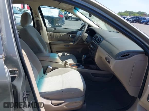 ✅ 2002 Mercury Sable GS • VIN: 1MEFM50U42G638338 • Lot: 42100728. Listed on IAAI with 208,055 mi. Free auction sales archive from the USA and detailed vehicle history report at DreamBid. Image 6.