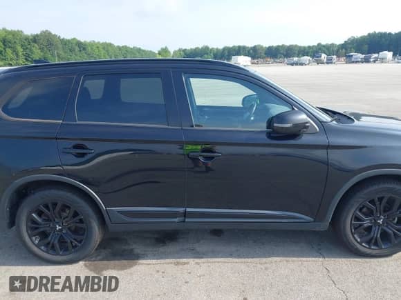 2018 Mitsubishi Outlander ES with VIN JA4AZ3A33JZ048927, listed as a IAAI auction lot 42753414 with 64,343 mi miles and . Bid and sale history available at DreamBid. Image 14.