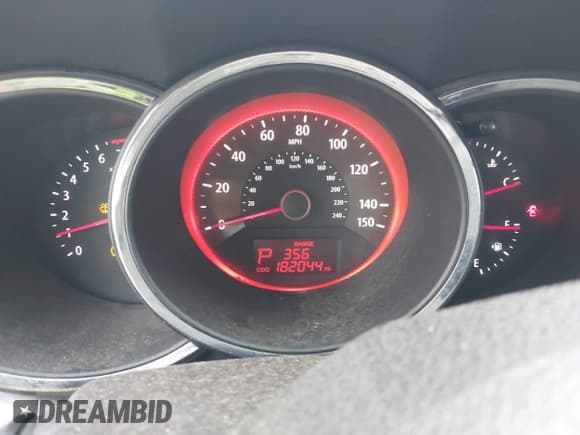 ✅ 2012 Kia Sorento SX • VIN: 5XYKWDA26CG192537 • Lot: 40377213. Listed on IAAI with 182,044 mi. Free auction sales archive from the USA and detailed vehicle history report at DreamBid. Image 7.