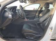 ✅ 2017 Jaguar XE 35t Premium • VIN: SAJAJ4BVXHCP16126 • Лот: 57761985. Опубликован ранее на Copart с пробегом 84 994 миль. Бесплатный доступ к архиву аукционных продаж из США и подробный отчёт об истории автомобиля на DreamBid. Изображение 7.