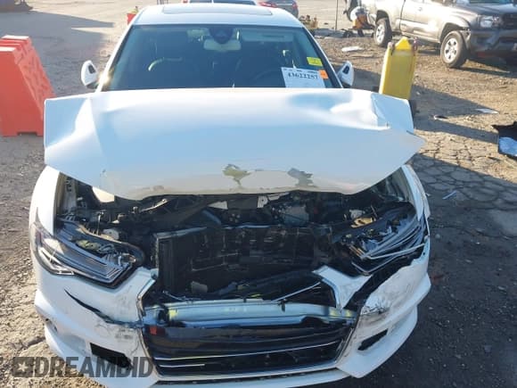 ✅ 2016 Audi A6 Prestige • VIN: WAUHGAFC8GN001848 • Lot: 43622257. Wystawiony na IAAI z przebiegiem 68 572 mil. Bezpłatny archiwum sprzedaży aukcyjnych z USA i szczegółowy raport historii pojazdu na DreamBid. Zdjęcie 12.