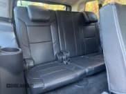 ✅ 2016 Chevrolet Suburban LT • VIN: 1GNSKHKC8GR433135 • Lot: 78522154. Wystawiony na Copart z przebiegiem 296 860 mil. Bezpłatny archiwum sprzedaży aukcyjnych z USA i szczegółowy raport historii pojazdu na DreamBid. Zdjęcie 14.