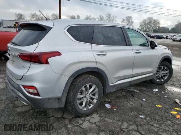 ✅ 2019 Hyundai Santa Fe SE • VIN: 5NMS2CAD5KH077021 • Lot: 43670733. Wystawiony na Copart z przebiegiem 67 064 mil. Bezpłatny archiwum sprzedaży aukcyjnych z USA i szczegółowy raport historii pojazdu na DreamBid. Zdjęcie 3.