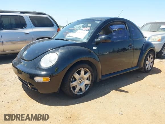 ✅ 2001 Volkswagen Beetle GLX • VIN: 3VWDD21C61M464786 • Лот: 42625908. Опубликован ранее на IAAI с пробегом 88 696 миль. Бесплатный доступ к архиву аукционных продаж из США и подробный отчёт об истории автомобиля на DreamBid. Изображение 2.