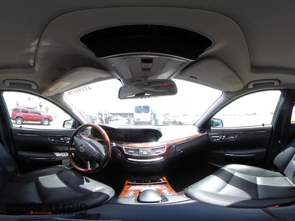 ✅ 2011 Mercedes-Benz S 550 • VIN: WDDNG7BB6BA376391 • Lot: 42194178. Wystawiony na IAAI z przebiegiem 98 744 mil. Bezpłatny archiwum sprzedaży aukcyjnych z USA i szczegółowy raport historii pojazdu na DreamBid. Zdjęcie 18.