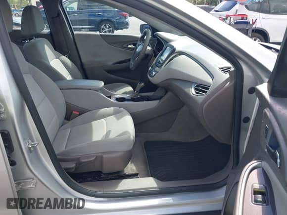 2017 Chevrolet Malibu LS с VIN 1G1ZB5ST0HF290568, выставлен на аукционе IAAI как лот 43542460 с пробегом 61 373 миль миль и . История ставок и продаж доступна на DreamBid. Изображение 5.