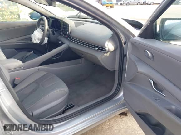 2021 Hyundai Elantra SEL с VIN 5NPLM4AG5MH011914, выставлен на аукционе IAAI как лот 42865748 с пробегом 86 638 миль миль и . История ставок и продаж доступна на DreamBid. Изображение 5.