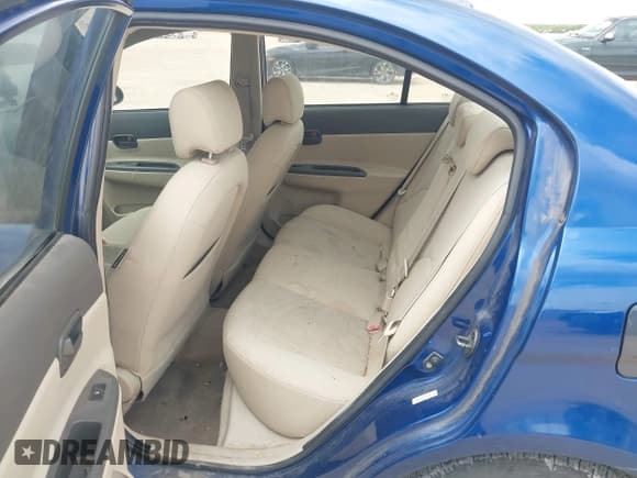 ✅ 2007 Hyundai Accent GLS • VIN: KMHCN46C17U143111 • Лот: 42628749. Опубликован ранее на IAAI с пробегом 283 767 миль. Бесплатный доступ к архиву аукционных продаж из США и подробный отчёт об истории автомобиля на DreamBid. Изображение 8.