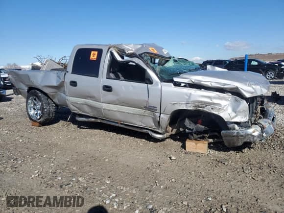✅ 2006 Chevrolet Silverado 2500HD LT1 • VIN: 1GCHK23D66F186303 • Lot: 49514205. Wystawiony na Copart z przebiegiem Nie podano. Bezpłatny archiwum sprzedaży aukcyjnych z USA i szczegółowy raport historii pojazdu na DreamBid. Zdjęcie 4.