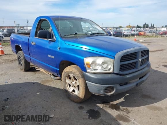 ✅ 2008 Dodge 1500 ST • VIN: 1D7HA16K38J221036 • Lot: 43669104. Wystawiony na IAAI z przebiegiem 187 009 mil. Bezpłatny archiwum sprzedaży aukcyjnych z USA i szczegółowy raport historii pojazdu na DreamBid. Zdjęcie 1.