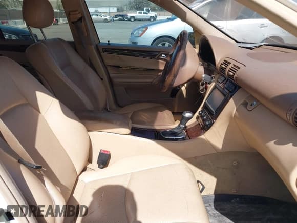 ✅ 2003 Mercedes-Benz C 240 • VIN: WDBRF61J93E012928 • Lot: 41953644. Listed on IAAI with Not provided. Free auction sales archive from the USA and detailed vehicle history report at DreamBid. Image 5.