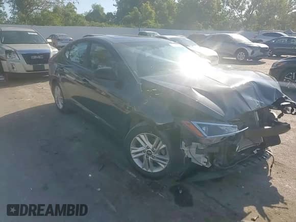 ✅ 2020 Hyundai Elantra Value Edition • VIN: 5NPD84LF4LH631469 • Lot: 84414235. Wystawiony na Copart z przebiegiem 66 111 mil mil. Skorzystaj z bezpłatnego archiwum sprzedaży aukcyjnych z USA i zobacz szczegółowy raport historii pojazdu na DreamBid. Zdjęcie 13.