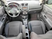 ✅ 2013 Nissan Versa SL • VIN: 3N1CN7AP2DL826427 • Lot: 70221365. Wystawiony na Copart z przebiegiem 80 458 mil. Bezpłatny archiwum sprzedaży aukcyjnych z USA i szczegółowy raport historii pojazdu na DreamBid. Zdjęcie 8.